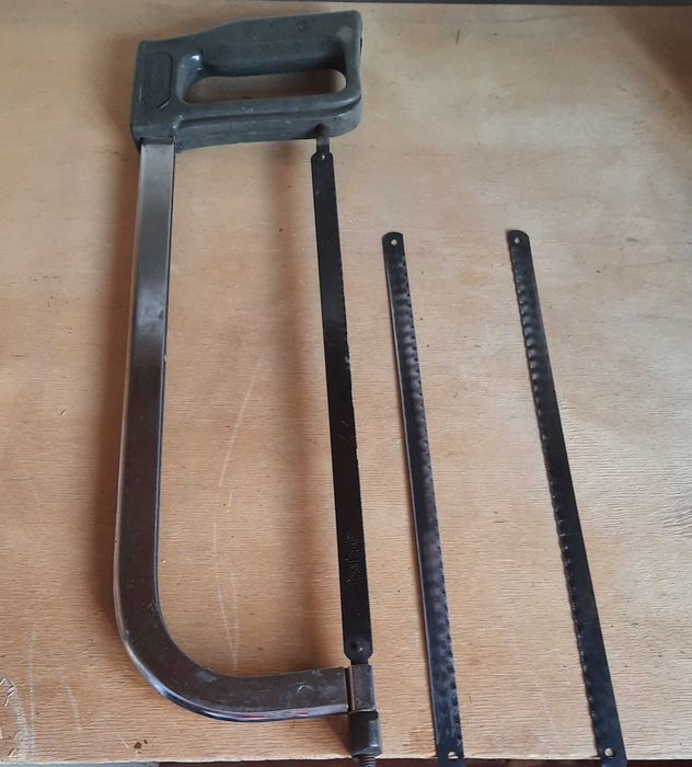 Продам ножовка по металлу с пилочками