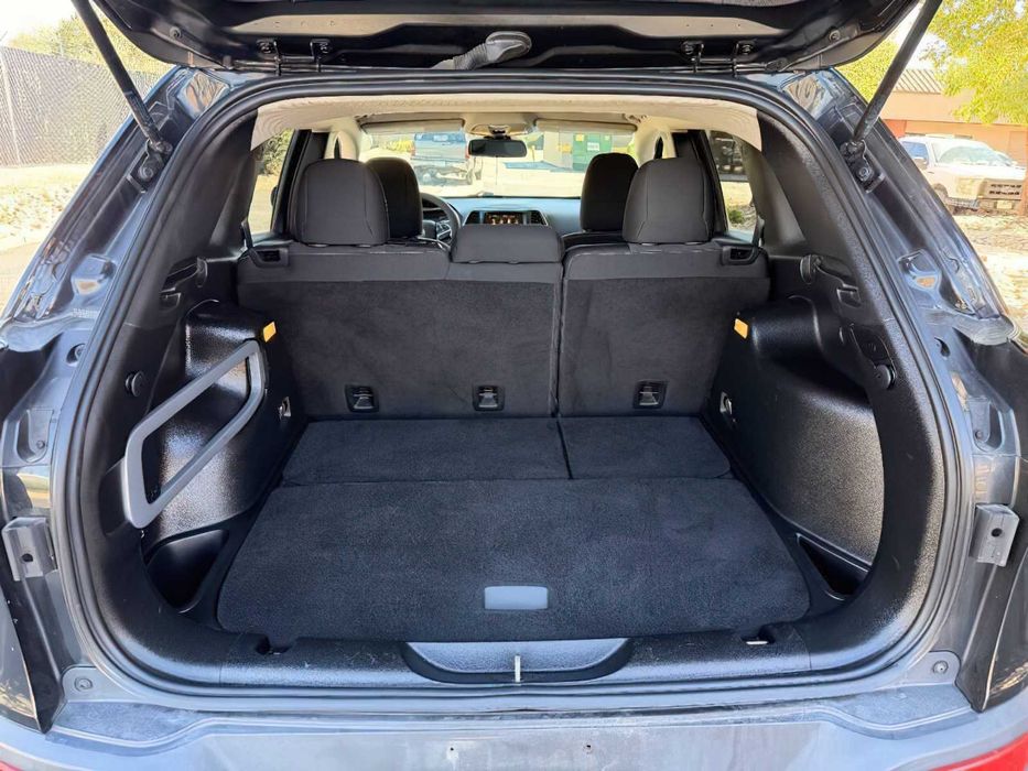 Jeep Cherokee      2015