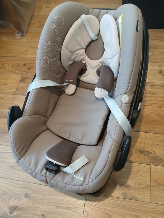 Baza FamilyFix z fotelikiem