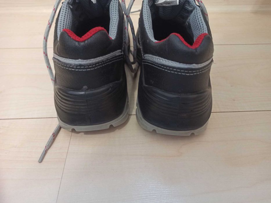 Męskie buty robocze U-Power Elect S3 SRC ESD 43 28 cm jak nowe