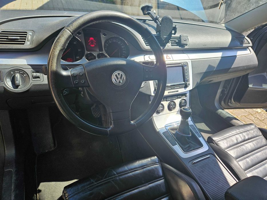 VW Passat Variant 2.0 TDi 170cv Sportline (Pele / Nacional / Familiar)