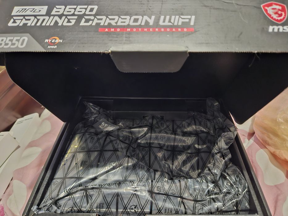 AM 4 Msi mpg b550 gaming carbon wifi  Материнская плата