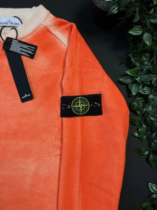 Свитер Stone Island .