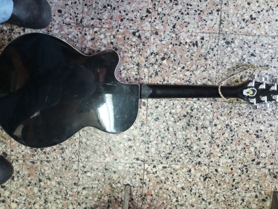 Guitarra semi acustica