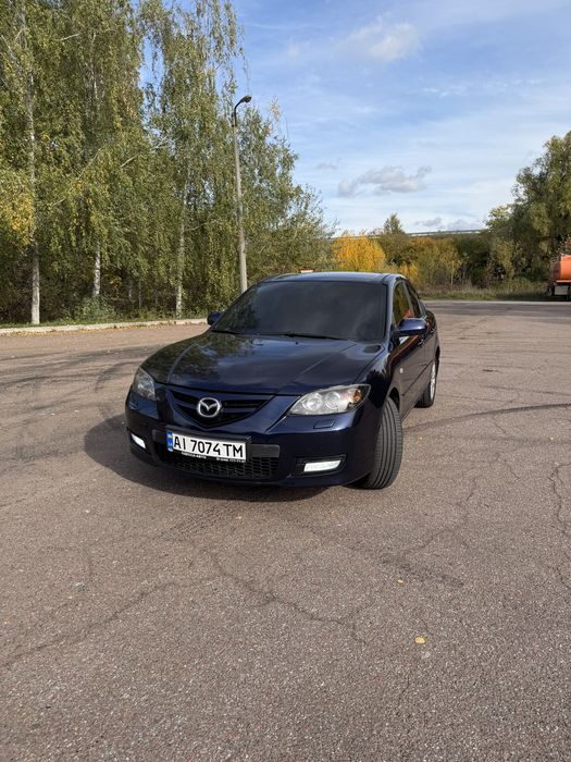 продам семейное авто Mazda 3