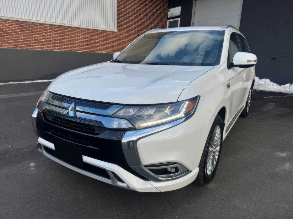 Mitsubishi Outlander Hybrid Plug-in SEL S-AWC      2019