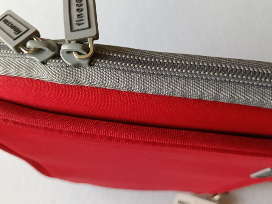 Bolsa de Neopreno para PC  15,4" Preta Resistente à Água para Portátil