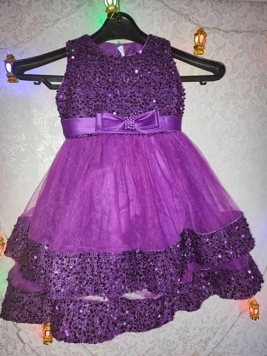 Пишна святкова сукня