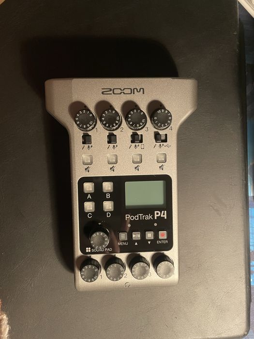 Zoom PodTrak P4.
