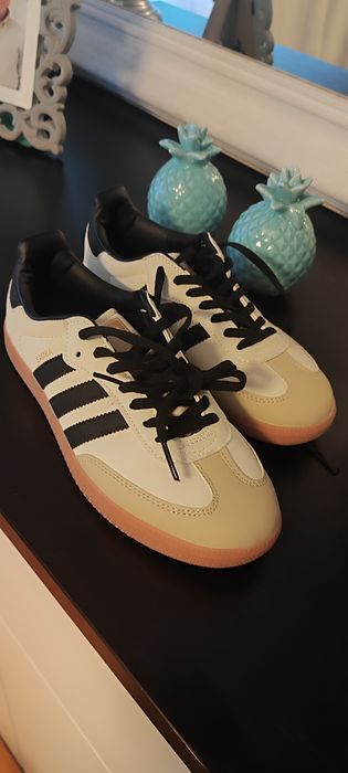 Tênis Adidas Samba 38