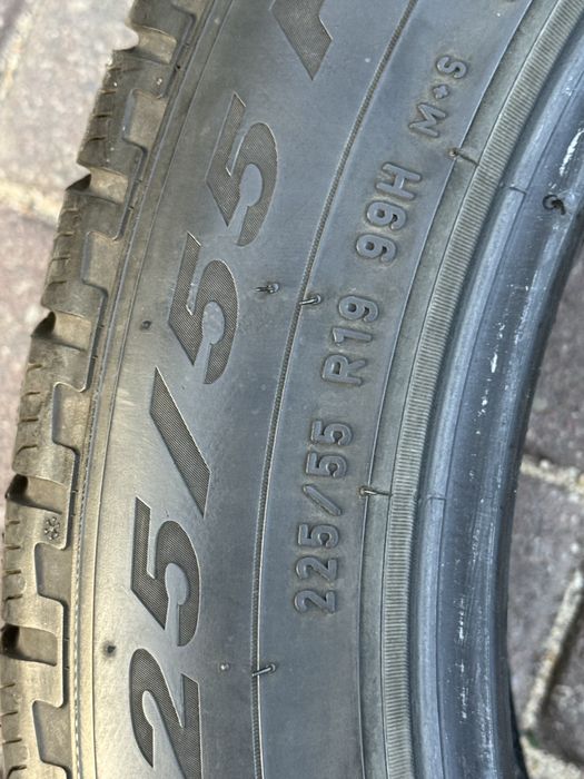 Opony zimowe 225/55 R19  99H Pirelli cena za 4