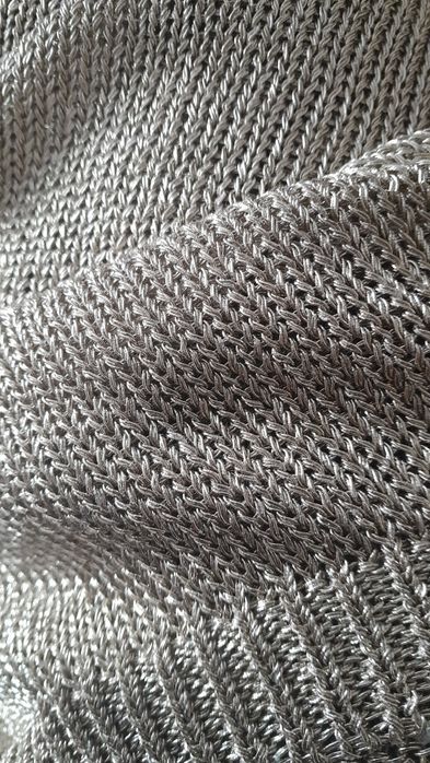 Złoty sweterek krótki rękaw