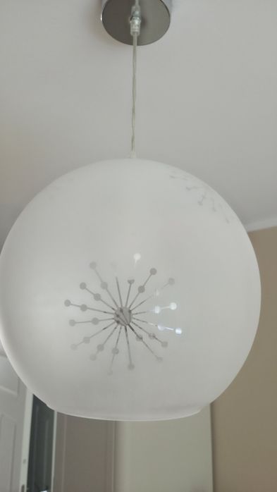 Lampa kula z matowego szkła