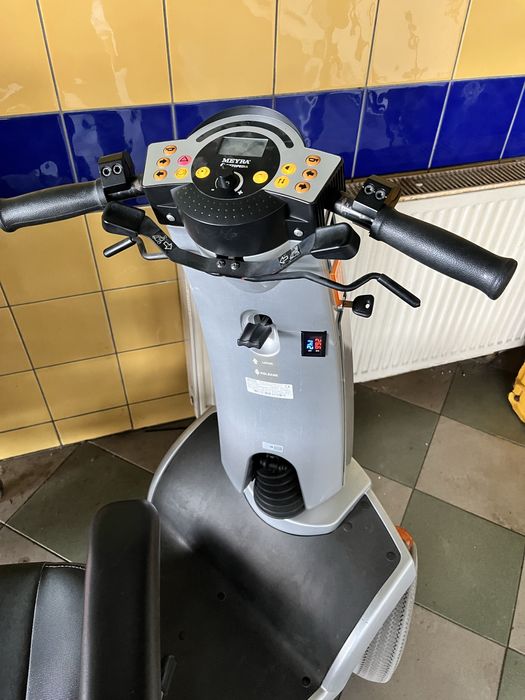Skuter elektryczny