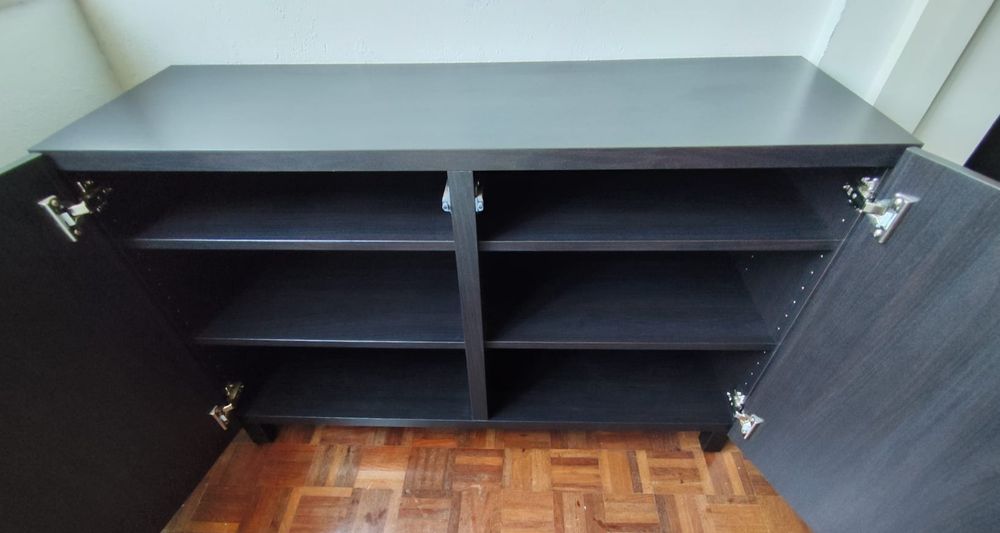Consola / móvel preto-castanho