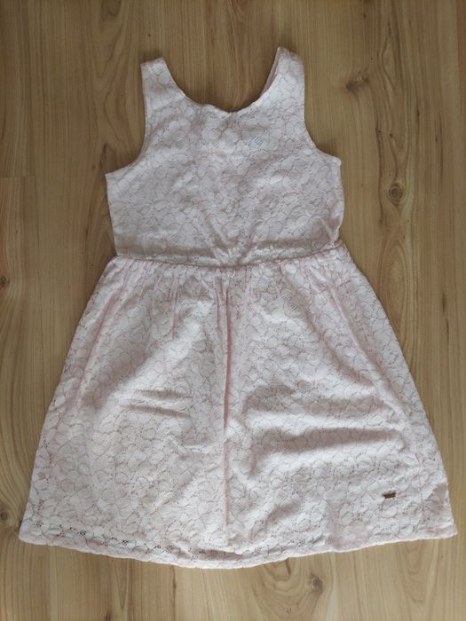 Różowa dziewczęca sukienka