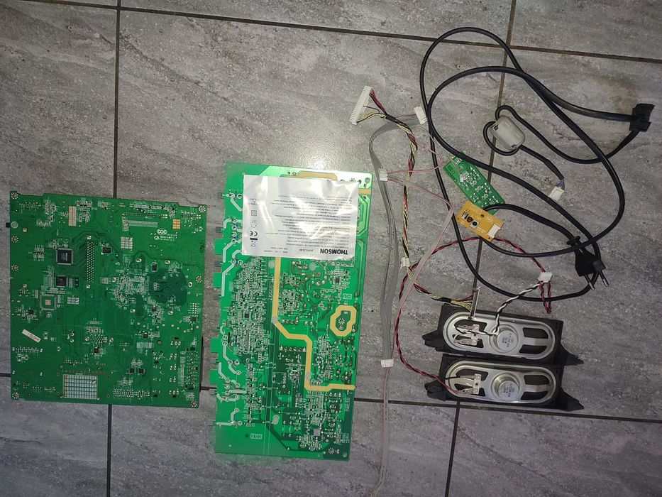 Moduły z tv Thomson 26HS3246