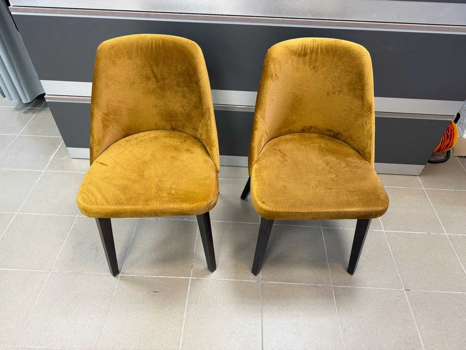 Krzesła powystawowe FLAVIO 1 – 2 szt. dostawa w cenie