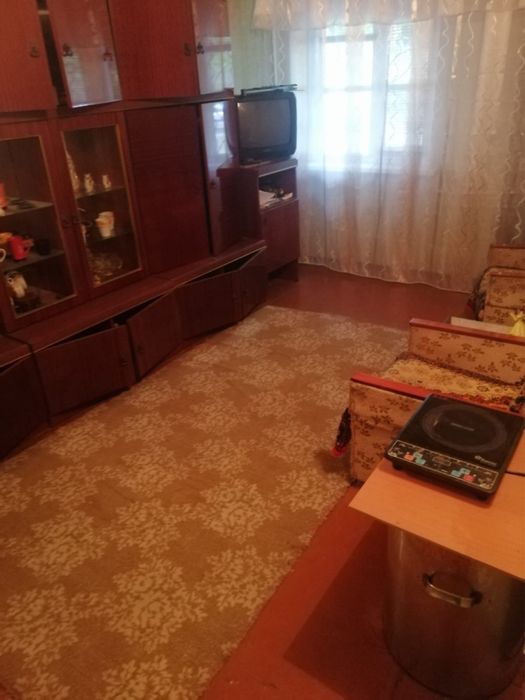 Продається дачна ділянка з будинком