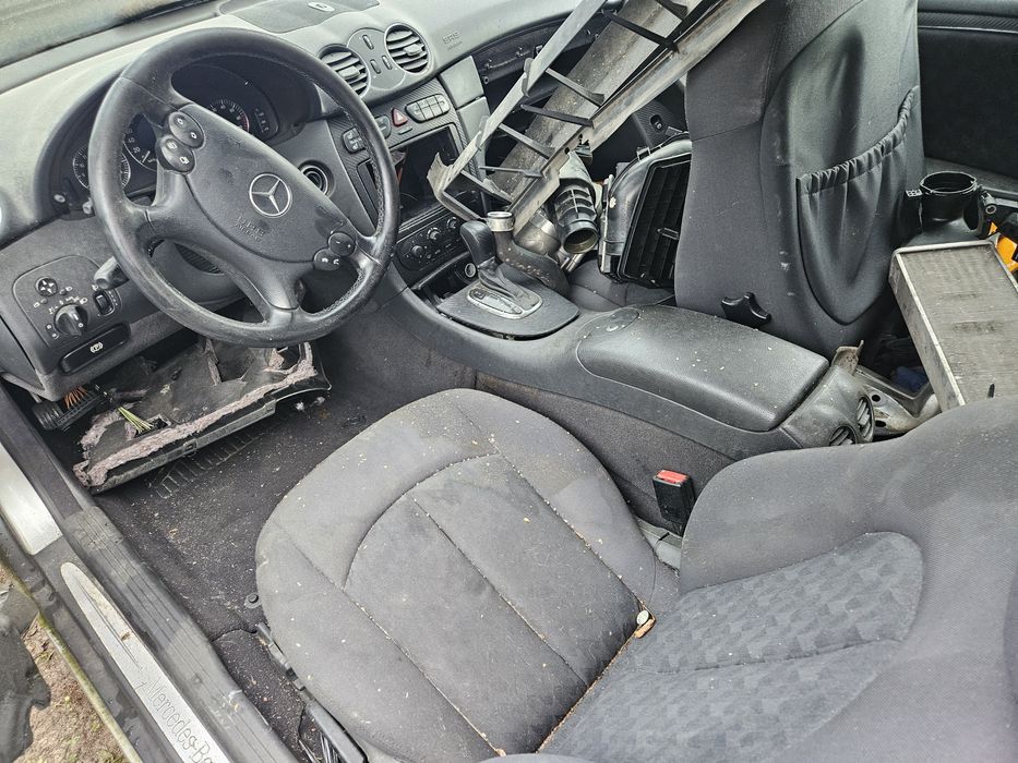 Mercedes w209 clk 744  lampa klapa drzwi maglownica