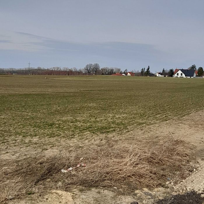 sprzedam działki w Gniewinie