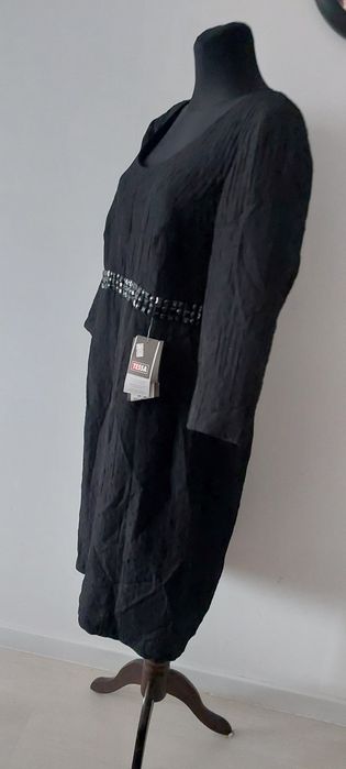 Polecam piękną sukienka na podszewce nowa