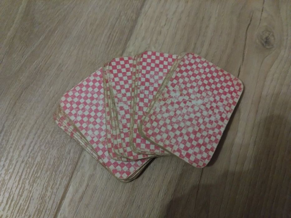 Stara gra karciana Piotruś. Zawody na skojarzenia