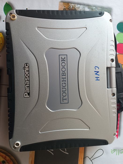Panasonic CF-19 pancerny