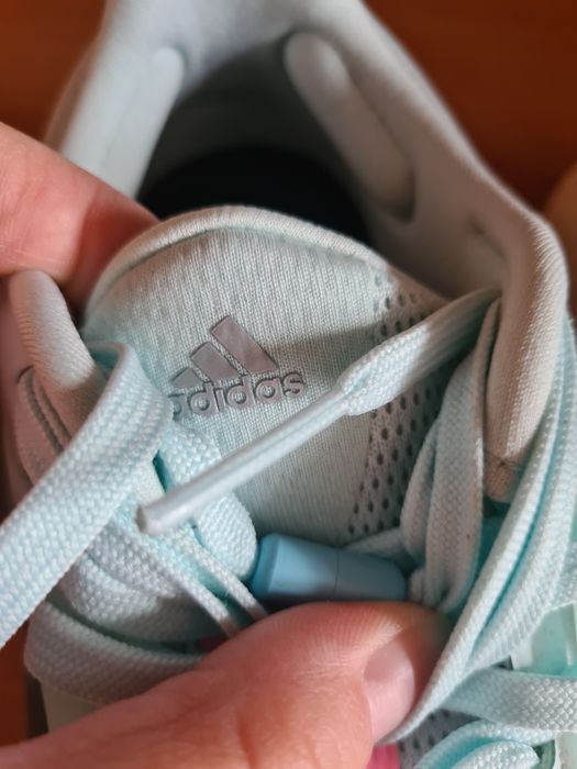 Buty dla kobiet. Adidas pureboost