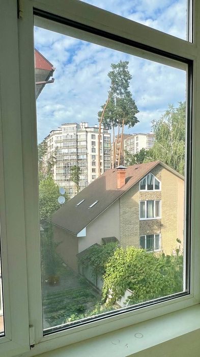 Здам в оренду затишну квартиру з великою балконом-лоджією