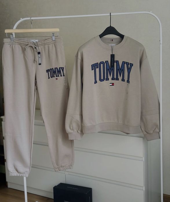 Костюм Tommy Hilfiger logo оригінал з Америки  на флісі Розмір S