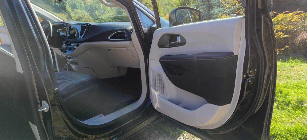 Chrysler Pacifica TOURING L 2023