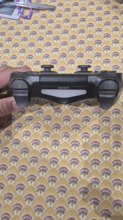 Comando Ps4 Novinho, Leia a legenda