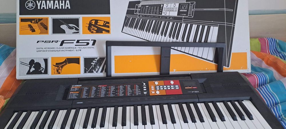 Piano teclado sem pé