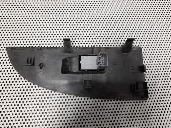 Comando / botão / interruptor vidros frente direito SEAT Leon (1P1)