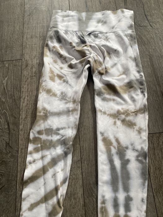 Piekne, mode wygodne legginsy rozm m