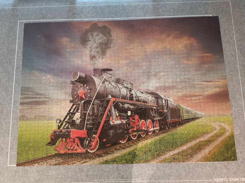 Puzzle EDUCA 2000 peças - comboio / locomotiva