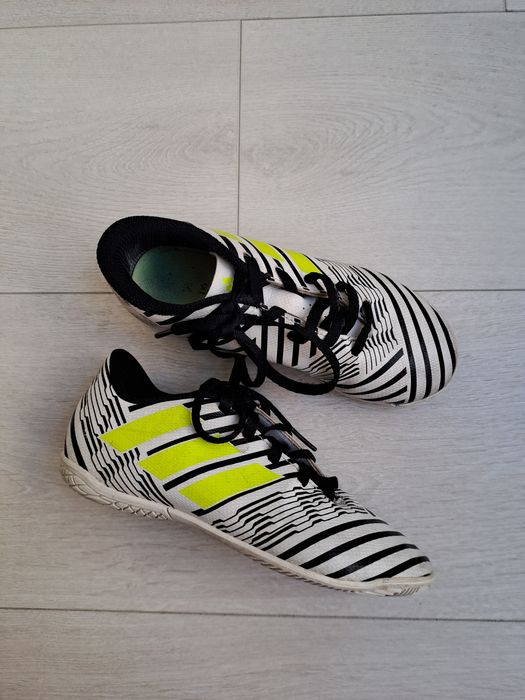 Футзалки детские Adidas Nemeziz 17.4