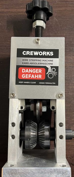 CREWORKS KOROWANKA  Reczna maszyna do ściagania kabli