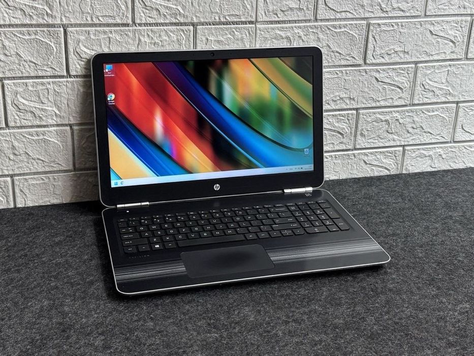 Ноутбук hp pavilion 15.6 i7/8gb/500gb
