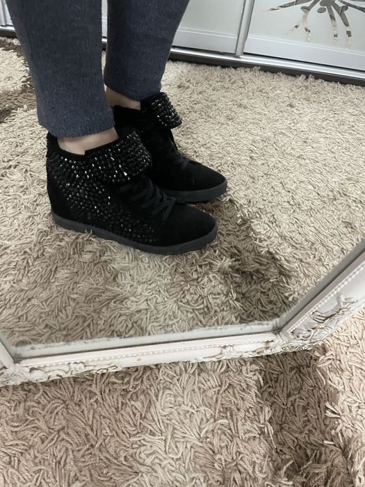 Взуття натуральний замш 40 рлзмір.