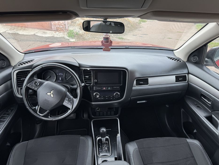 Продам Mitsubishi Oultander