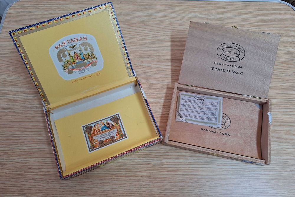 2 Caixas de Charutos Vazias em madeira - De Coleção