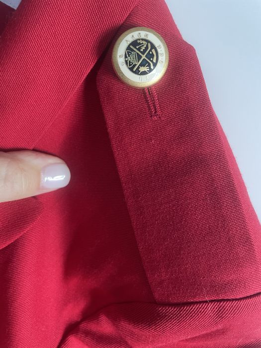Blazer vermelho, novo com etiqueta, botoes lindos em metal