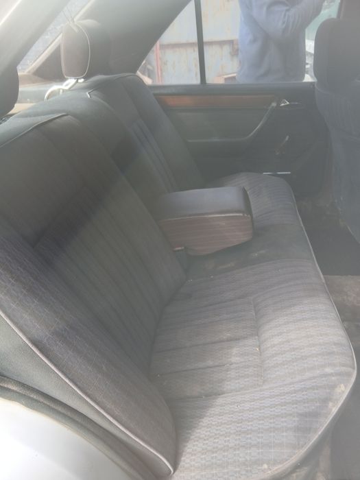 W124 Mercedes 2.3 Мерседес