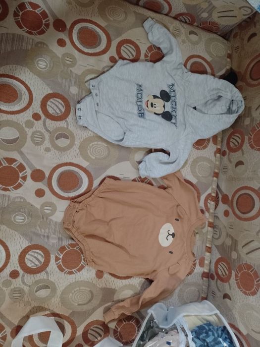 Продам 2 сумки с детскими вещами до 1 года