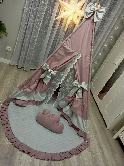 Namiot tipi falbanki