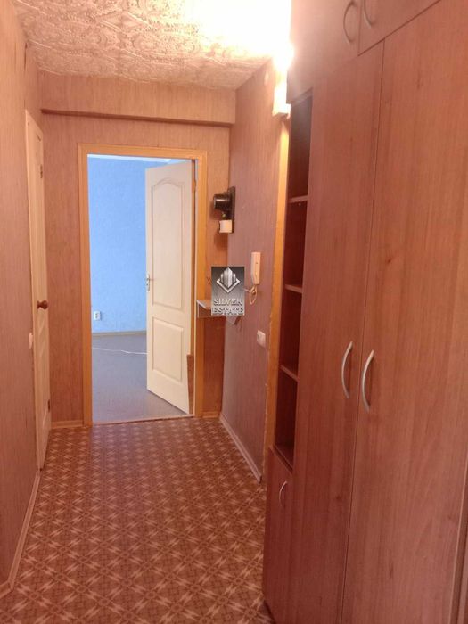 Продам 2-кімнатну квартиру в Дніпровському районі, вул. Щаслива