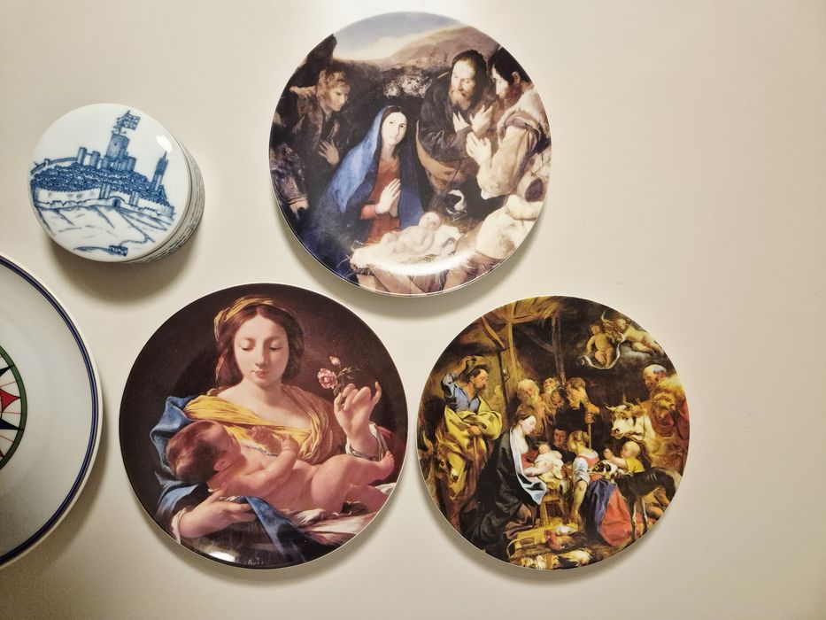 Conjunto pratos de colecção Vista Alegre