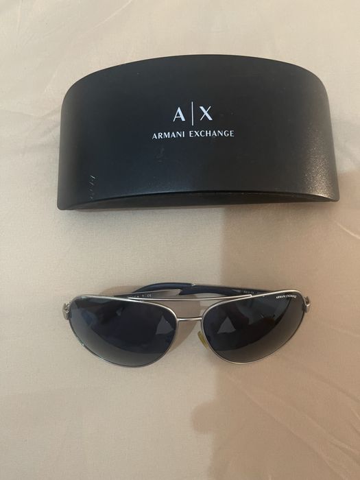 Oculos armani quase novos